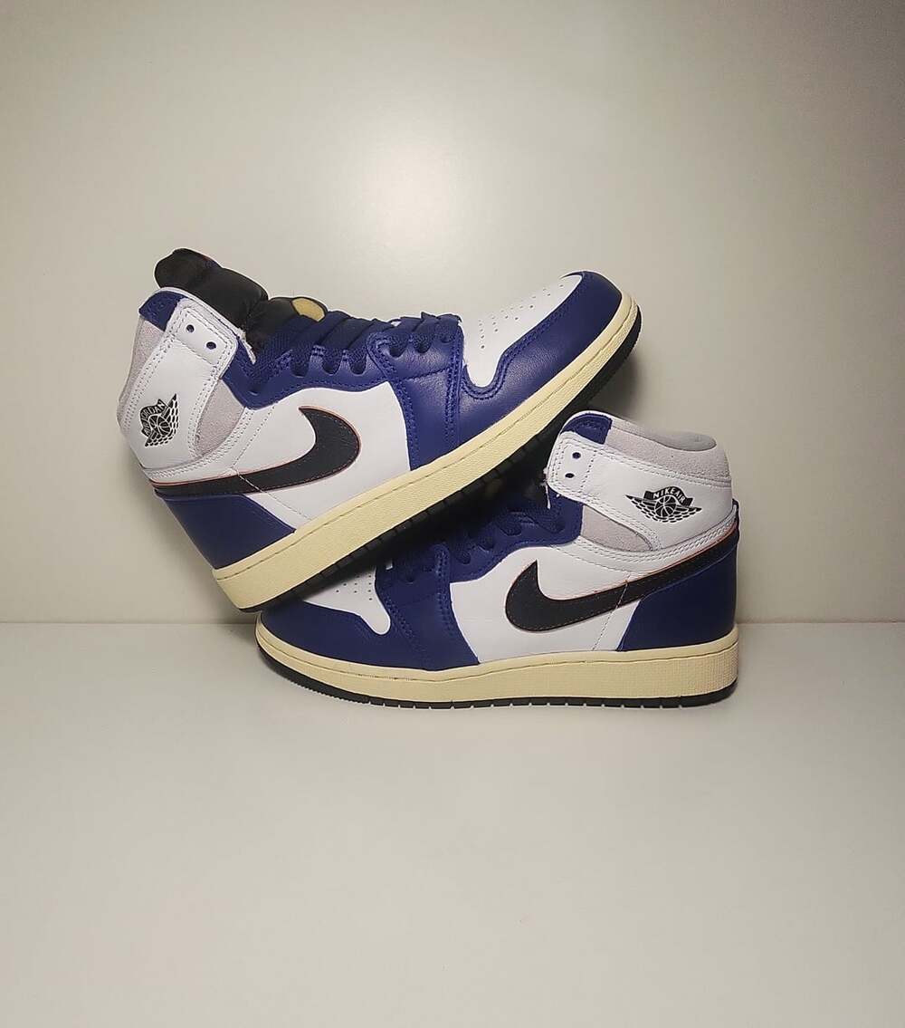 Nike Air Jordan 1 High OG Rare Air Youth Size 5.5